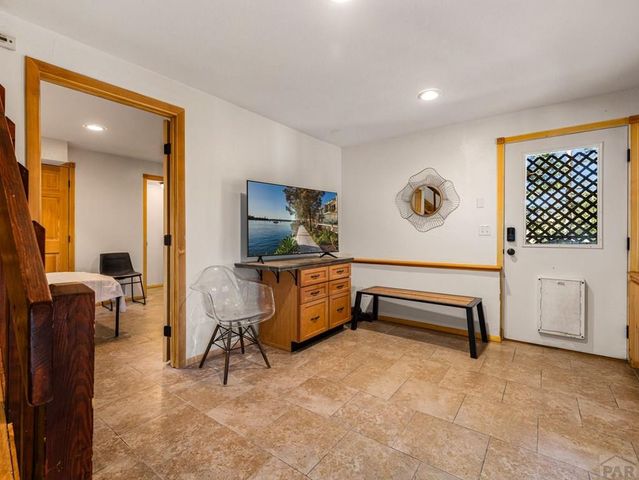 951 Kings Crown Rd, Woodland Park, CO 80863
