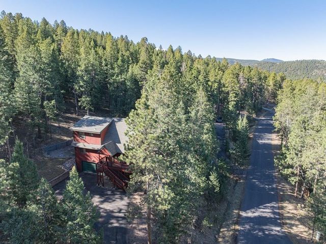 951 Kings Crown Rd, Woodland Park, CO 80863