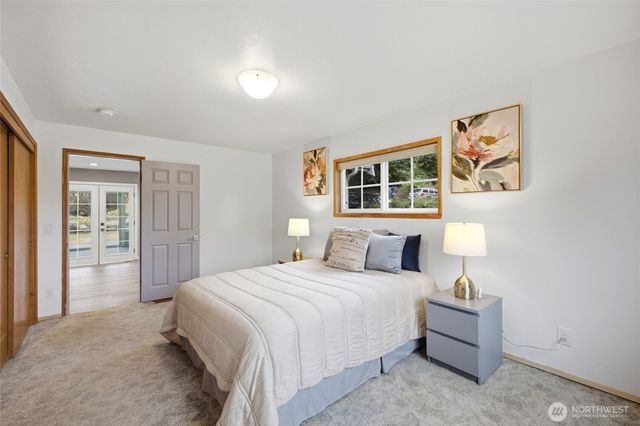 9854 Occidental Avenue S, Seattle, WA 98108