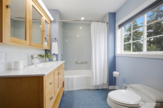9854 Occidental Avenue S, Seattle, WA 98108