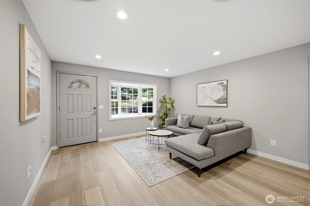 9854 Occidental Avenue S, Seattle, WA 98108