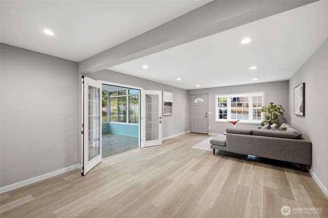 9854 Occidental Avenue S, Seattle, WA 98108