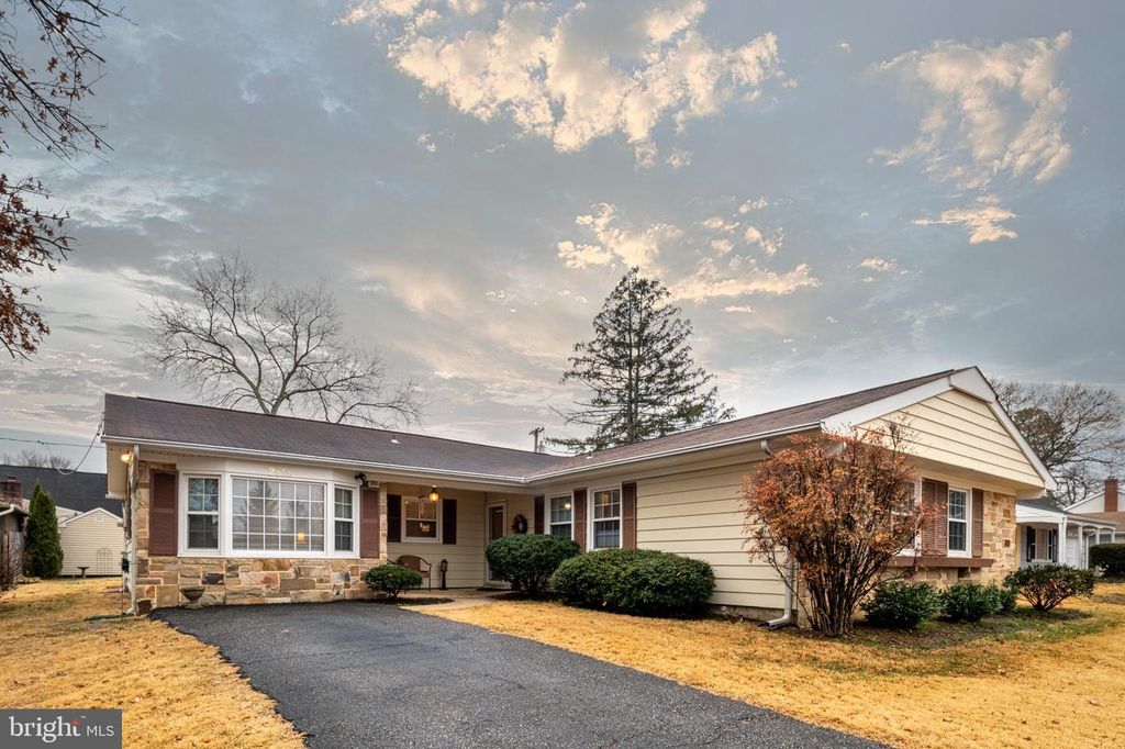 2818 BELAIR DR, Bowie, MD 20715