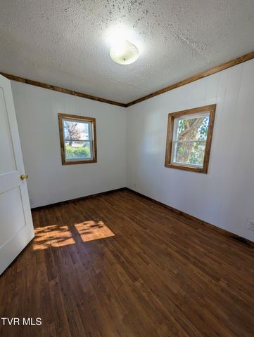 701 Well Street, Elizabethton, TN 37643