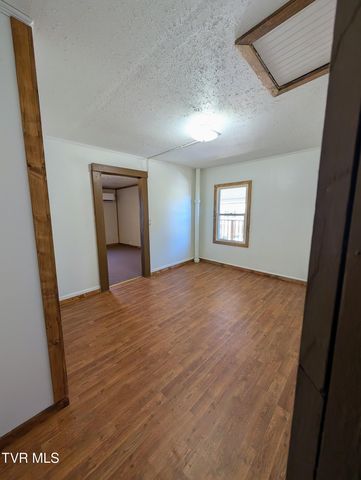 701 Well Street, Elizabethton, TN 37643