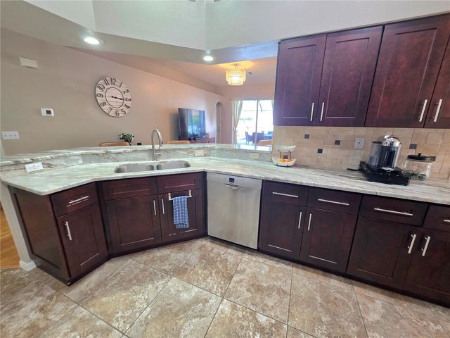 2608 VINEDALE AVENUE, Valrico, FL 33596