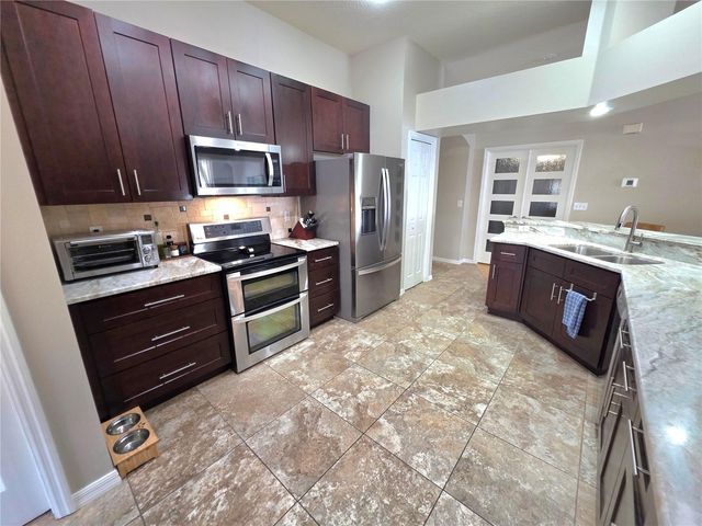 2608 VINEDALE AVENUE, Valrico, FL 33596