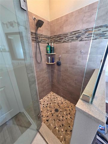 2608 VINEDALE AVENUE, Valrico, FL 33596