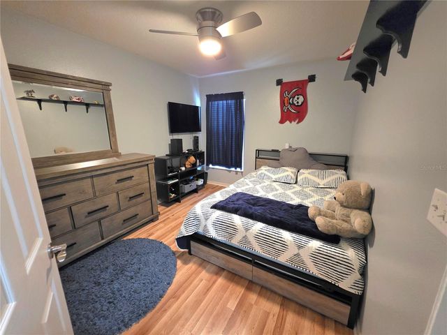 2608 VINEDALE AVENUE, Valrico, FL 33596