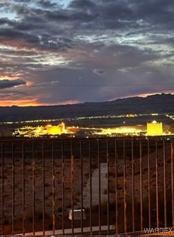 1045 Bella Luna Drive, Bullhead City, AZ 86429