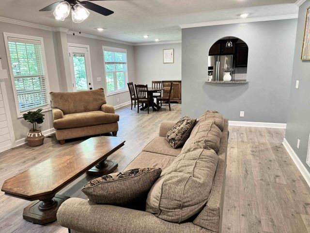 1057 Brightwood Ct, Clarksville, TN 37043