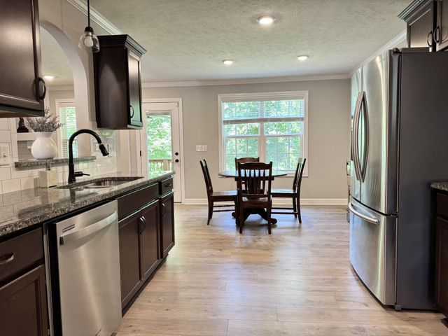 1057 Brightwood Ct, Clarksville, TN 37043