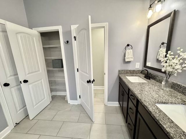 1057 Brightwood Ct, Clarksville, TN 37043