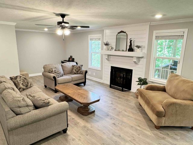 1057 Brightwood Ct, Clarksville, TN 37043