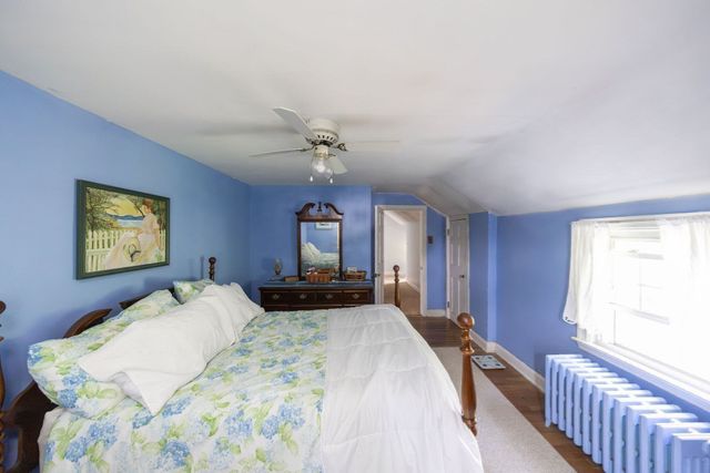 25 Westwood Pkwy, Southbridge, MA 01550