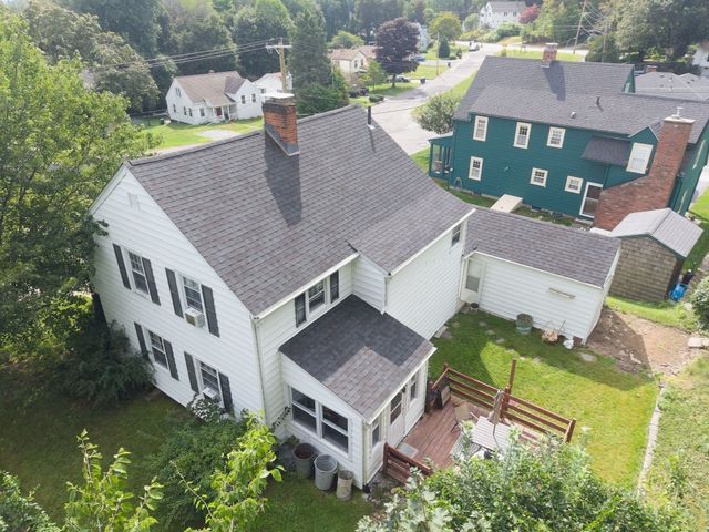 25 Westwood Pkwy, Southbridge, MA 01550