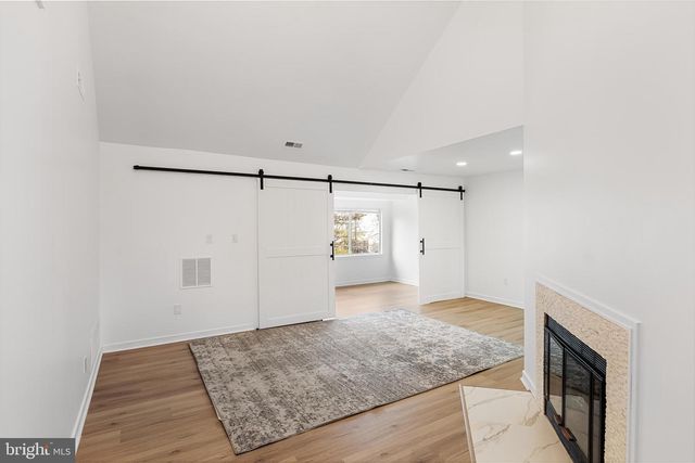 828 CHANTICLEER, Cherry Hill, NJ 08003