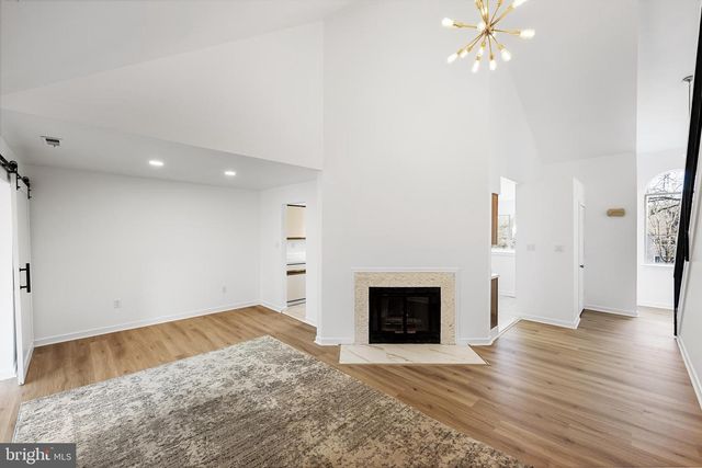 828 CHANTICLEER, Cherry Hill, NJ 08003