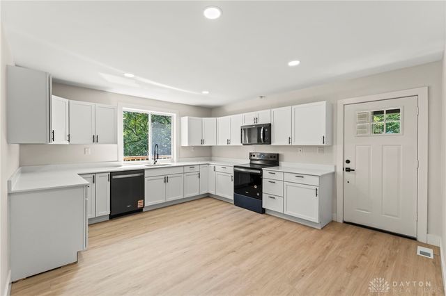 2448 Sutton Road, Xenia Twp, OH 45387