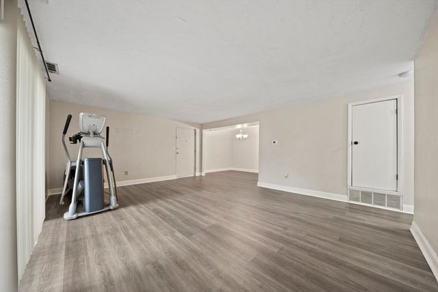 6 Kingswood Dr 11, Abington, MA 02351