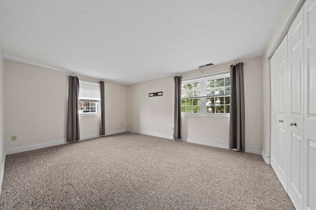 6 Kingswood Dr 11, Abington, MA 02351