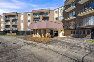 9820 S Pulaski Road 315, Oak Lawn, IL 60453