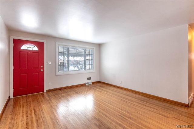 130 Seminole Parkway, Cheektowaga, NY 14225