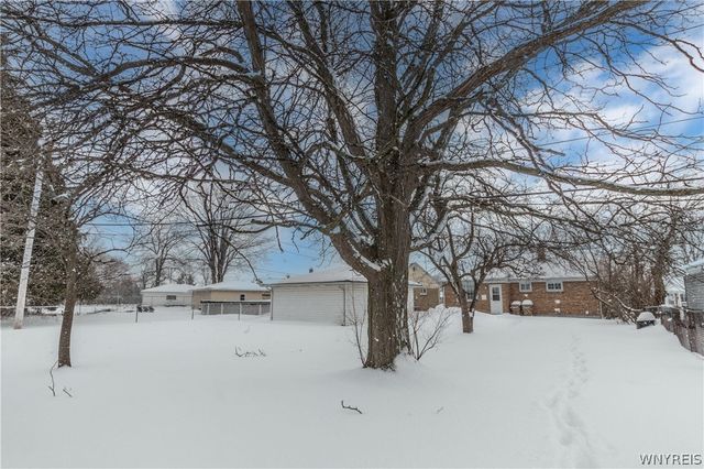 130 Seminole Parkway, Cheektowaga, NY 14225