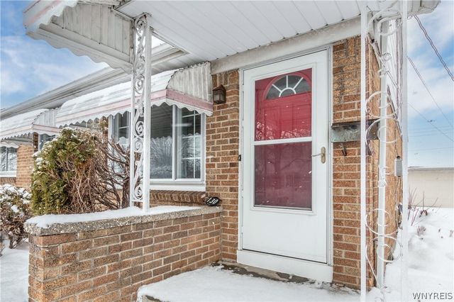 130 Seminole Parkway, Cheektowaga, NY 14225