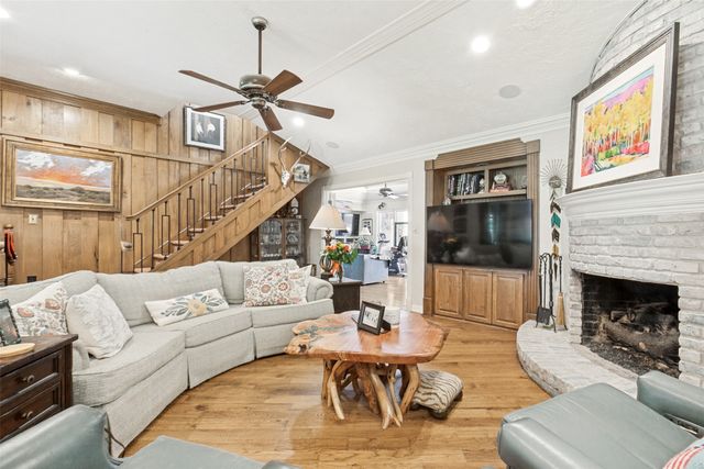 9159 Dunmore Drive, Dallas, TX 75231