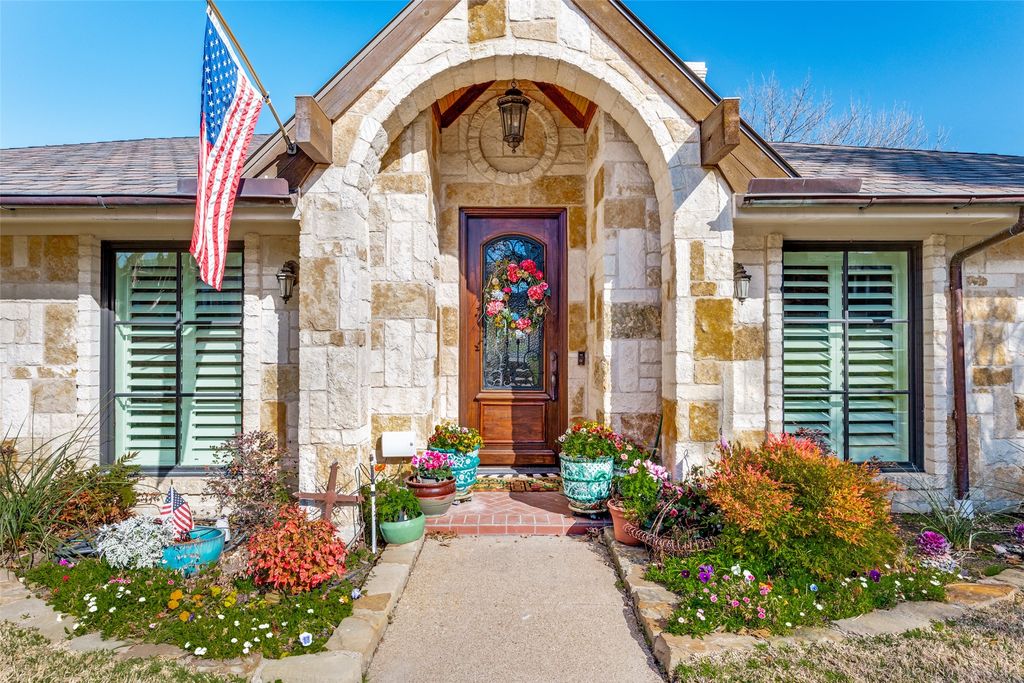 9159 Dunmore Drive, Dallas, TX 75231