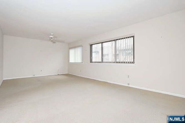 74 Woodbury Court 74C, Twp Of Washington, NJ 07676