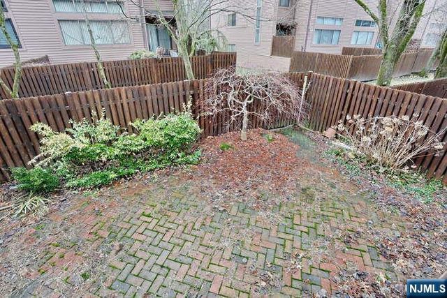 74 Woodbury Court 74C, Twp Of Washington, NJ 07676