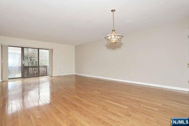 74 Woodbury Court 74C, Twp Of Washington, NJ 07676