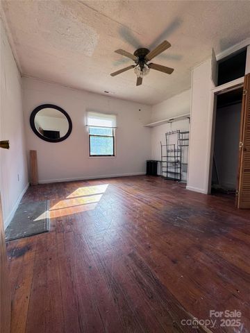 19 Thole Street, Marion, NC 28752