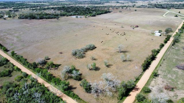 2749 County Road 173, Hallettsville, TX 77964