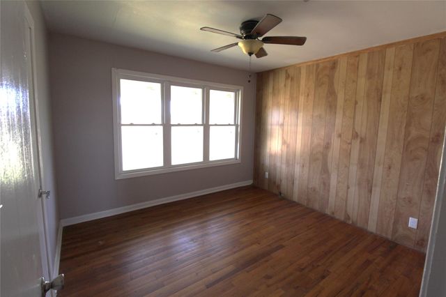 2749 County Road 173, Hallettsville, TX 77964