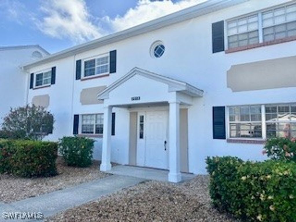 7019 Cedarhurst DR 9B, Fort Myers, FL 33919