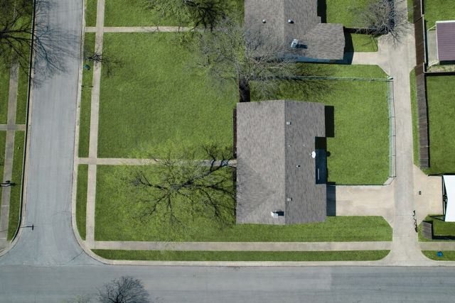 715 Orchard Court, Duncanville, TX 75137