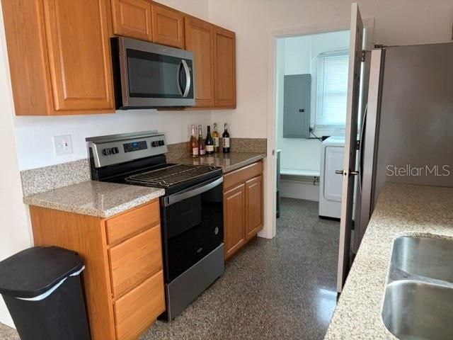 11601 109TH STREET, Seminole, FL 33778