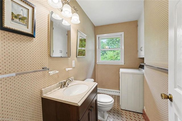 1004 Onslow Drive, Greensboro, NC 27408
