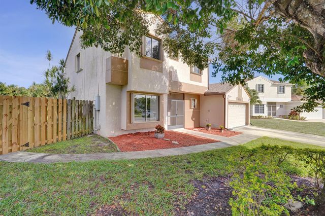 9855 Robins Nest Road, Boca Raton, FL 33496