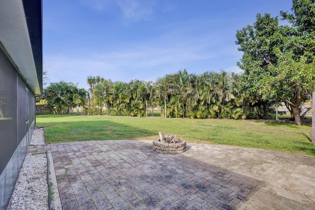 9855 Robins Nest Road, Boca Raton, FL 33496