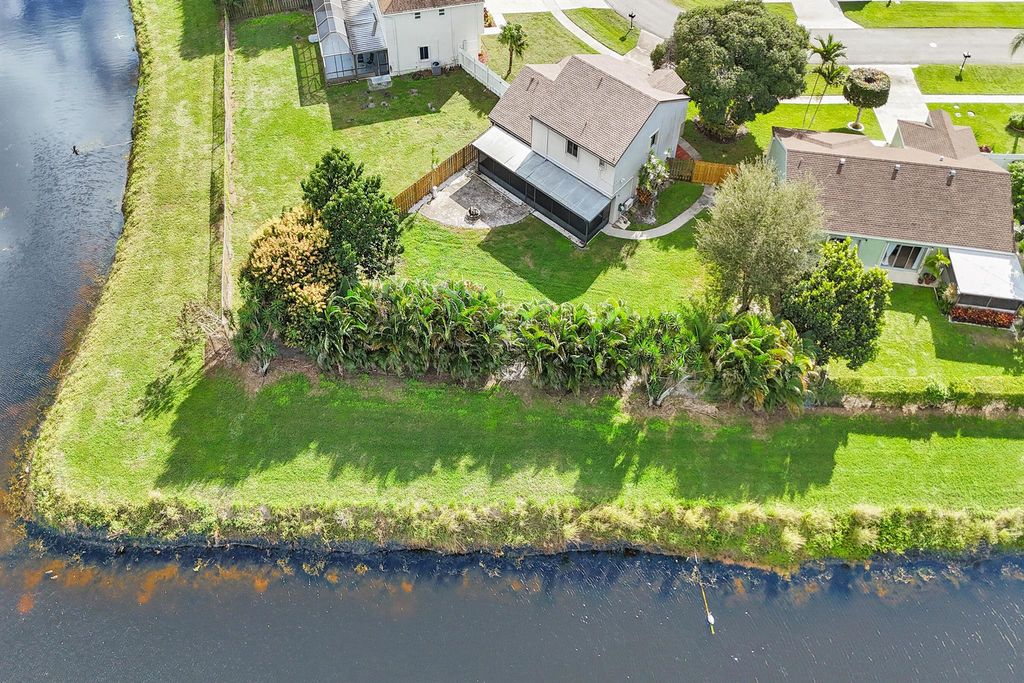 9855 Robins Nest Road, Boca Raton, FL 33496