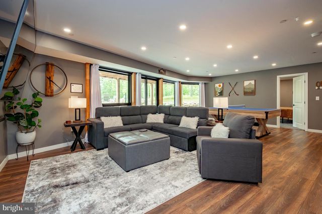 16 GRAND ESTATES DR, Mc Henry, MD 21541