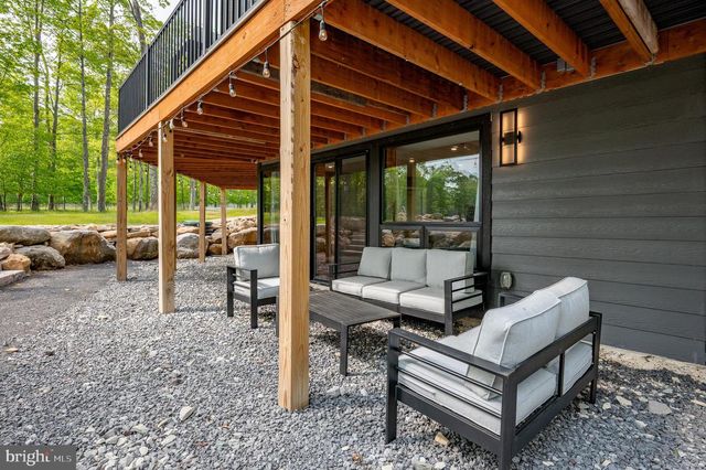 16 GRAND ESTATES DR, Mc Henry, MD 21541