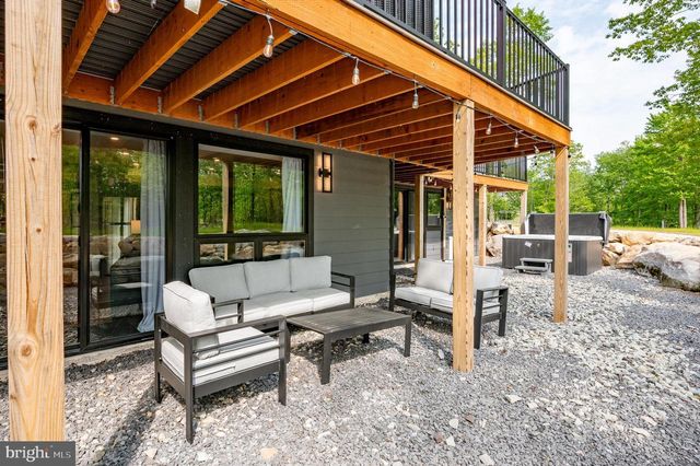 16 GRAND ESTATES DR, Mc Henry, MD 21541