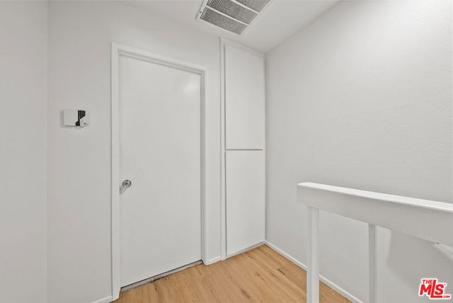 19124 Hamlin Street 4, Reseda, CA 91335