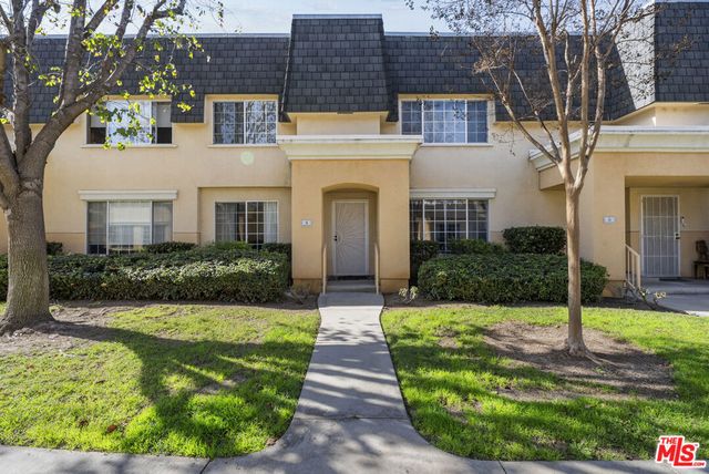 19124 Hamlin Street 4, Reseda, CA 91335