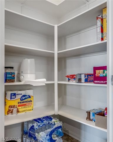 6329 Voss Street, North Las Vegas, NV 89081